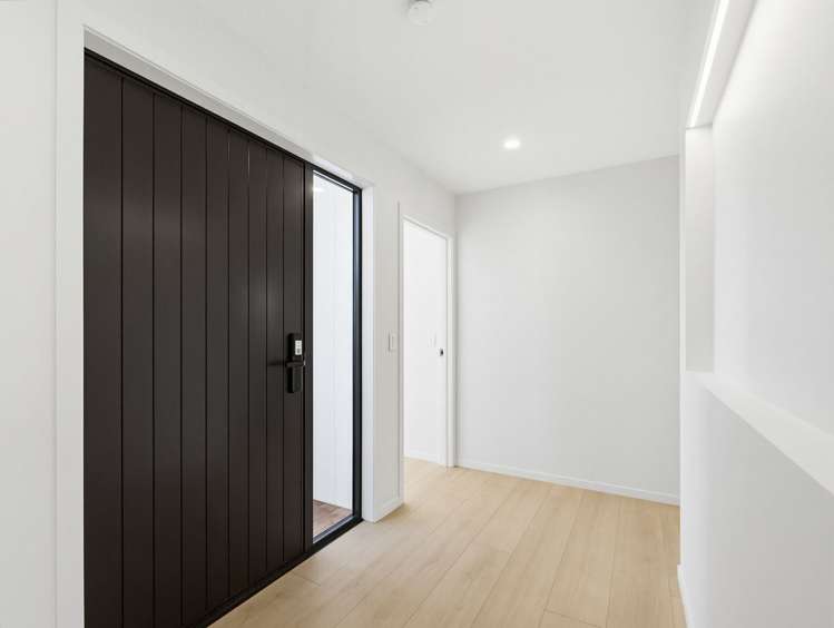 8a Cedar Terrace Stanmore Bay_8