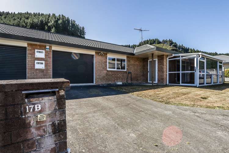 17b Villa Grove Paraparaumu_16