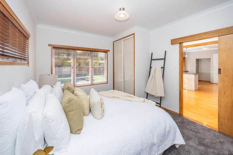 174 Fox Street Hamilton East_14