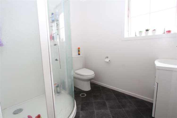 10 Chiefs Court Hamilton East_11