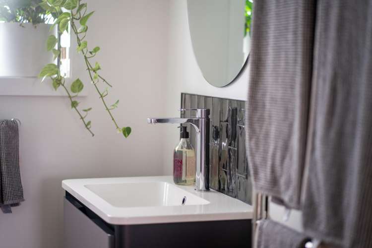 13 Elphinstone Avenue Strathmore Park_22