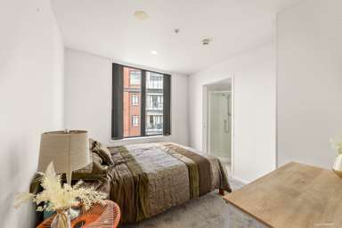 1302/36 Eden Crescent_3