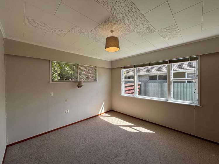 14 Katene Street West End_7