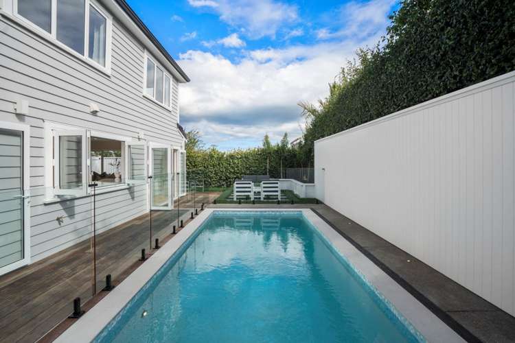 2/29 Harley Road Takapuna_30