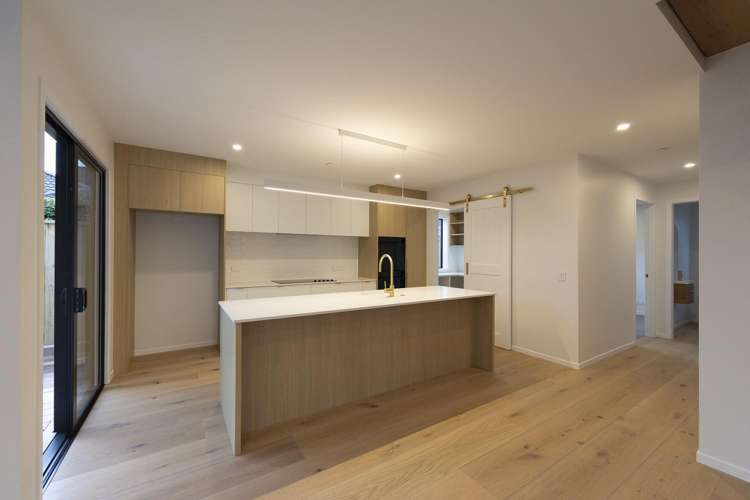 8 Maire Street_4