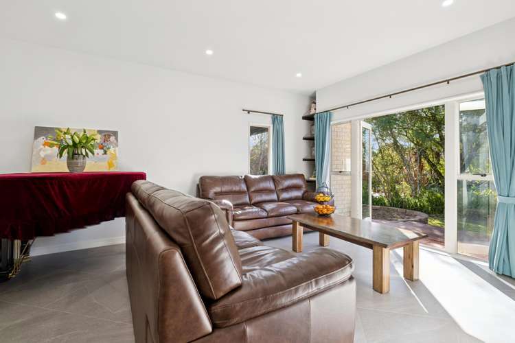 16 Almond Grove Greenhithe_6