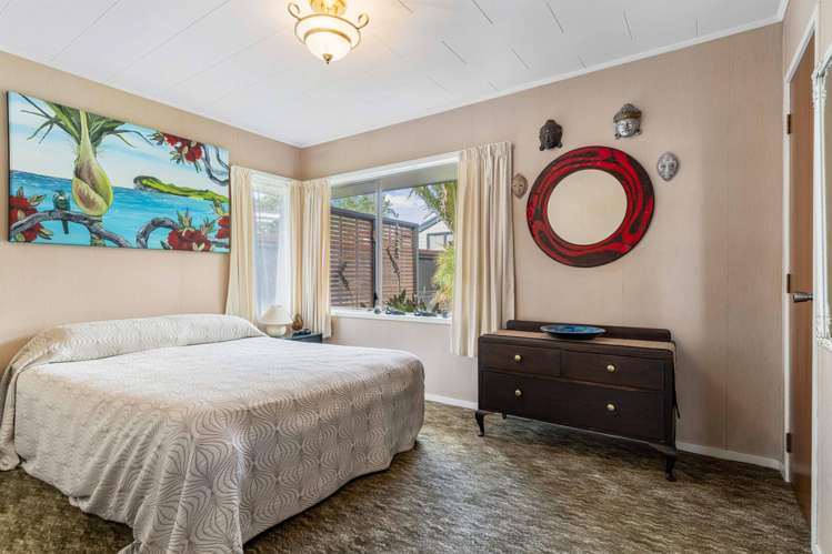 5B Monarch Grove Pauanui_13