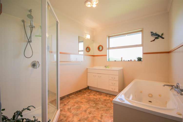 16 Kotare Crescent Paparoa_13