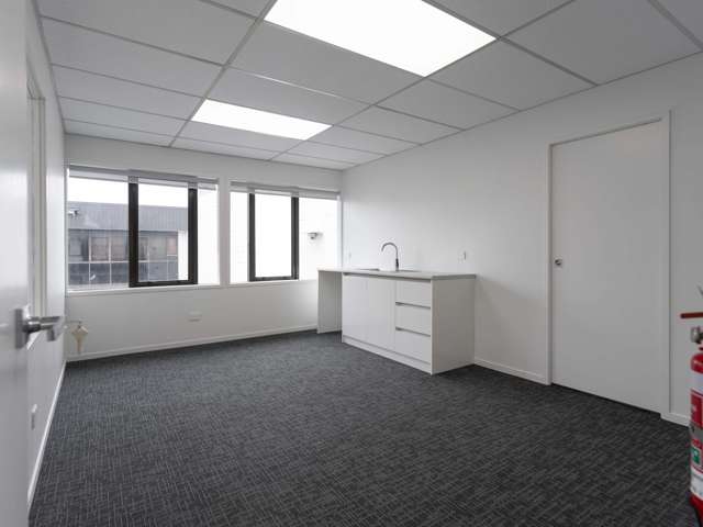 4/2 Kellow Place Wiri_3