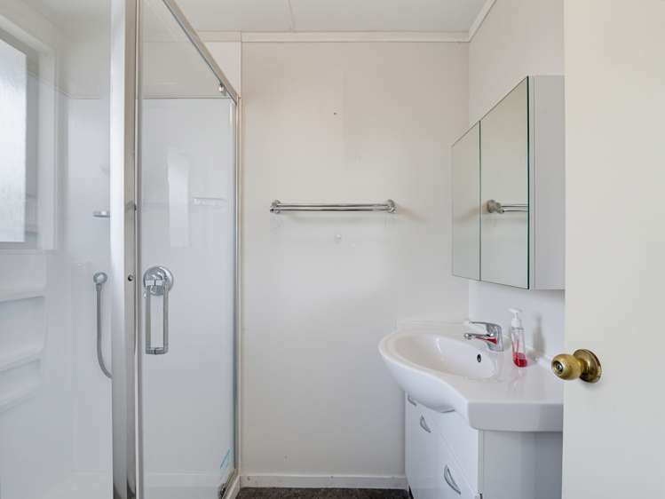 2C Roberts Avenue Aramoho_14