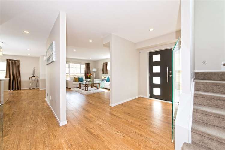 72a West Coast Road Glen Eden_5