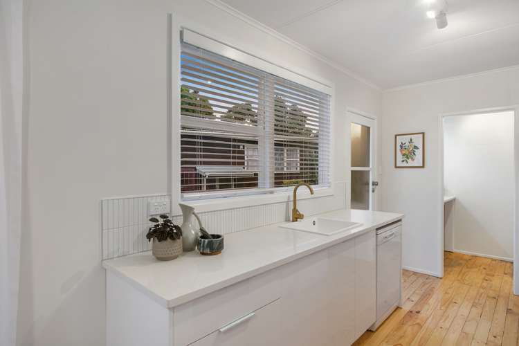 239 Rangatira Road Beach Haven_10