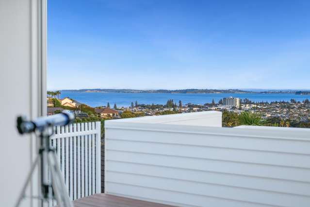 70 Waldorf Crescent Orewa_1