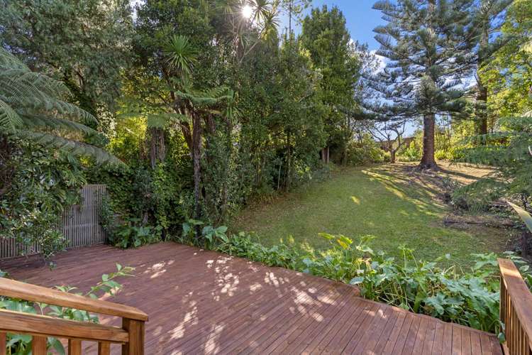 11 Golf Road New Lynn_18