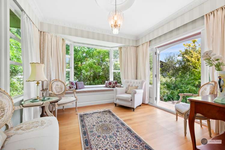 15 Harewood Grove Pinehaven_1