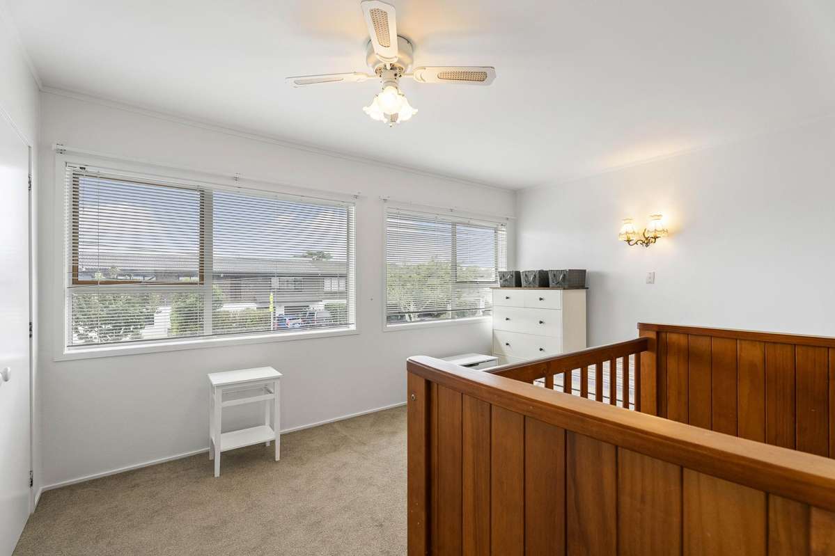 1/303 Point Chevalier Road_2