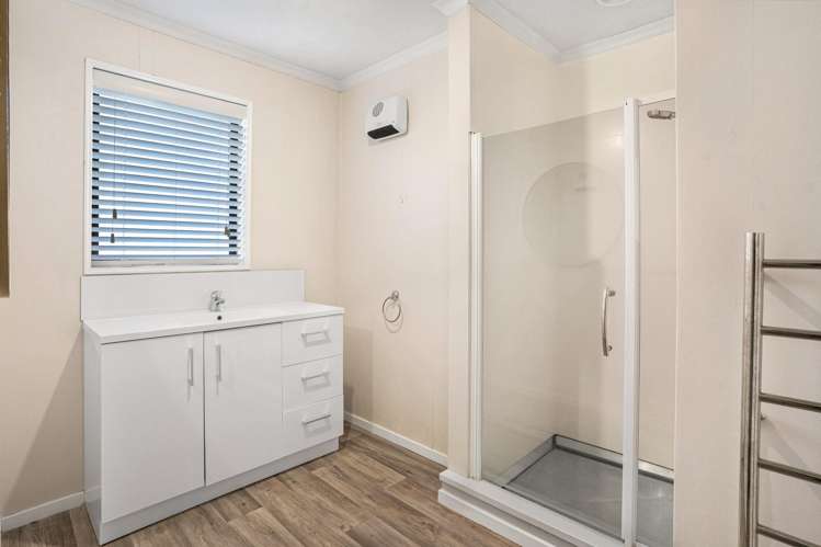 1/45 Eglinton Street Winton_7