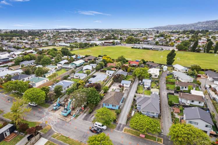 32 Tilford Street Woolston_29