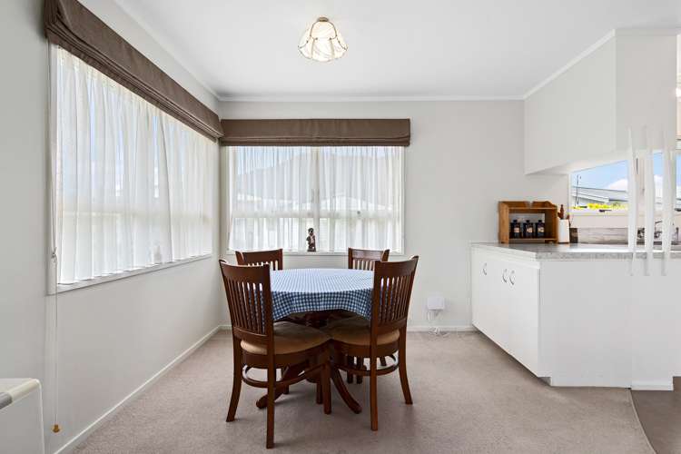 3 Dunlop Crescent Te Aroha_5