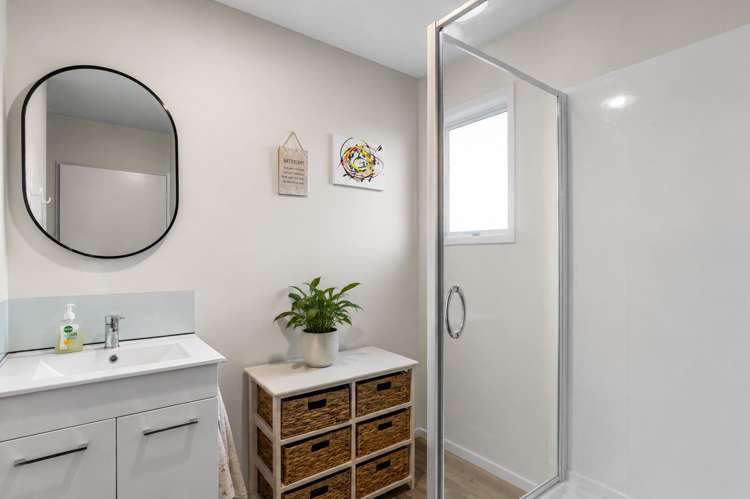 2/20 Grenville Street Waltham_10