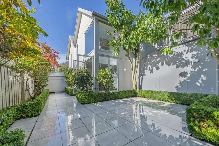 4/1010 Colombo Street Saint Albans_25