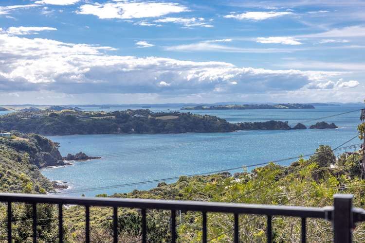 27 Hauraki Road Oneroa_23