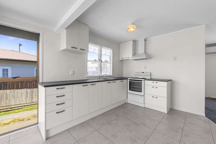 11 Stevenson Road_2
