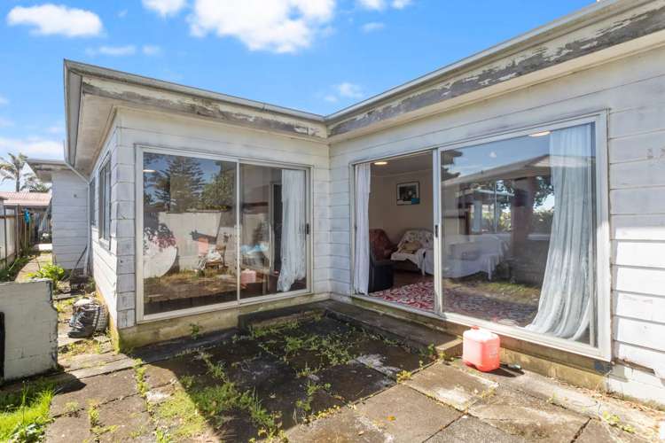 5 Quennell Avenue Favona_17