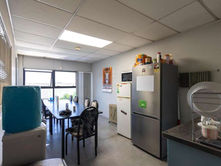 9-11 Paramount Drive Henderson_11