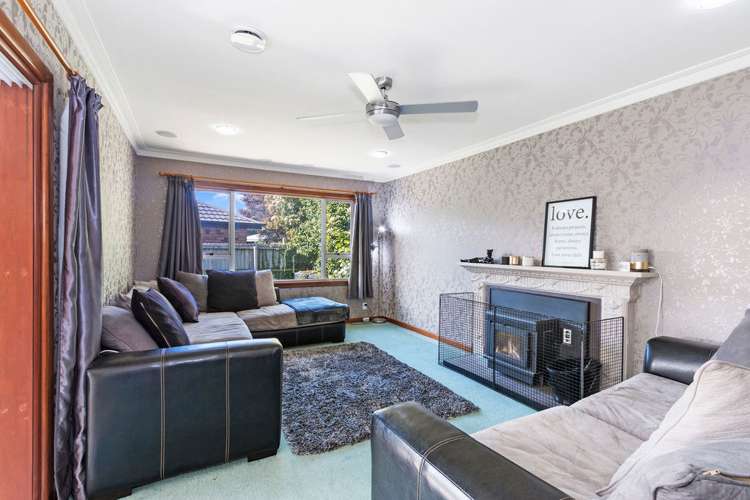 6 Wycola Avenue Hei Hei_4