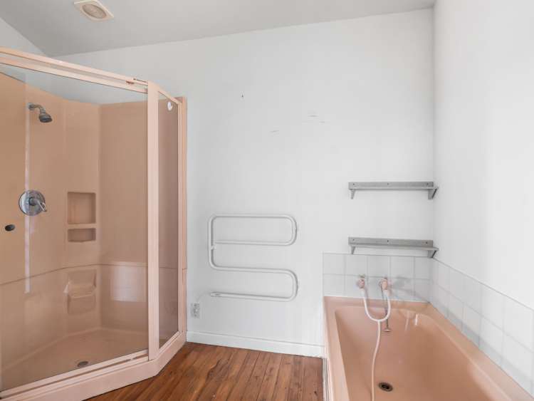 6 Robin Street Burwood_10