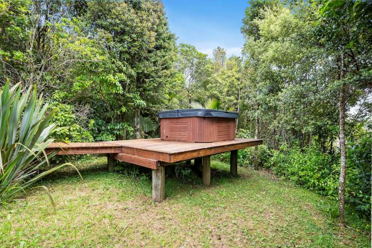 14 Tawari Road Henderson Valley_18