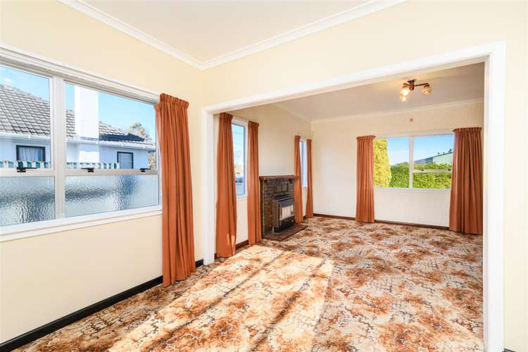 27 Lower High Street Marton_15