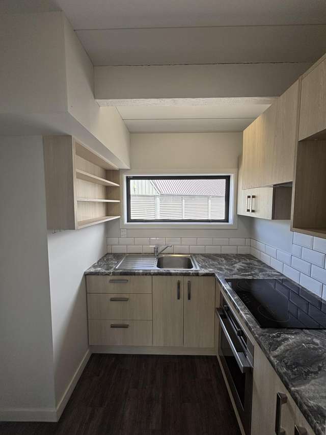 8/16 Cecil Place Waltham_1