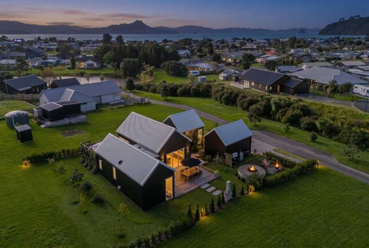 5 Liberty Place Cooks Beach_28