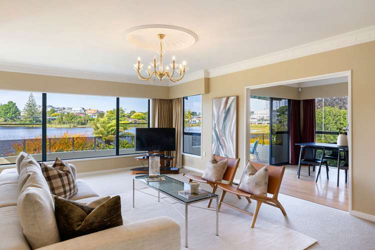 76 Lake Crescent Hamilton Lake_8