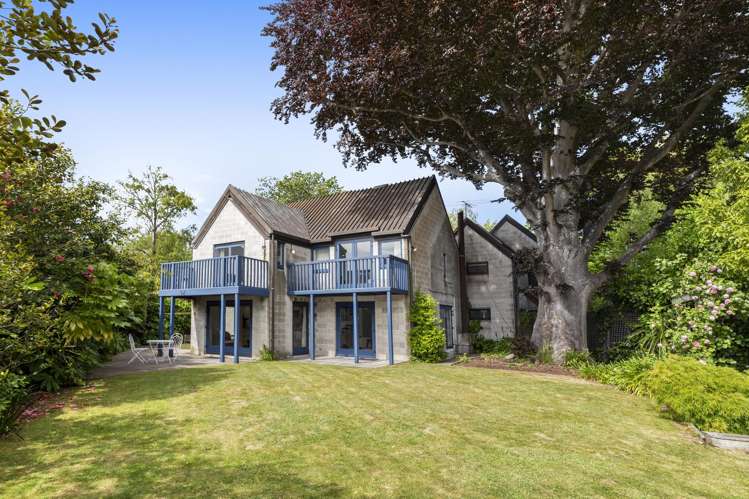 1-3/37A Holmwood Road_0