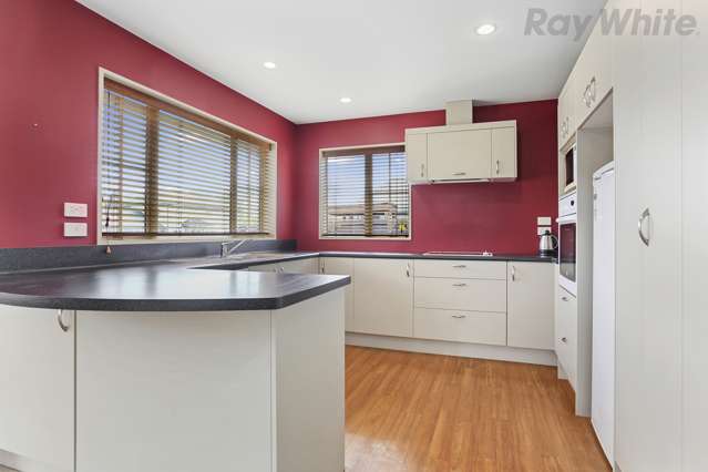 5 Strathmore Gardens Burwood_2