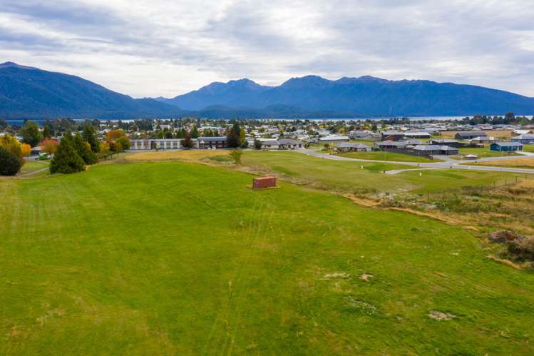 25 Te Anau Mossburn Highway Te Anau_1