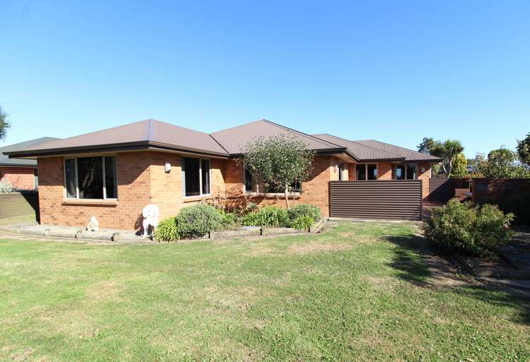 110 Eglinton Street Winton_0