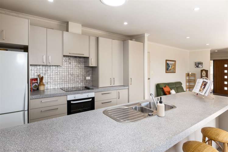 13 Tremorne Avenue Blenheim Central_5