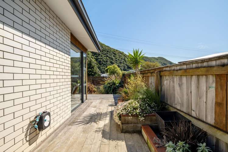 11B Beach Road Waikawa_18