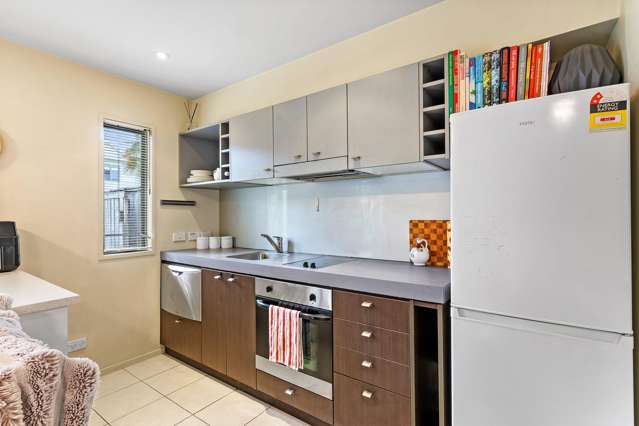 73A/21 Hunters Park Drive Three Kings_3