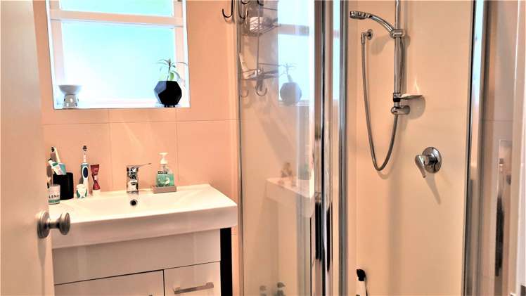 24 Enderby Drive Te Atatu Peninsula_6