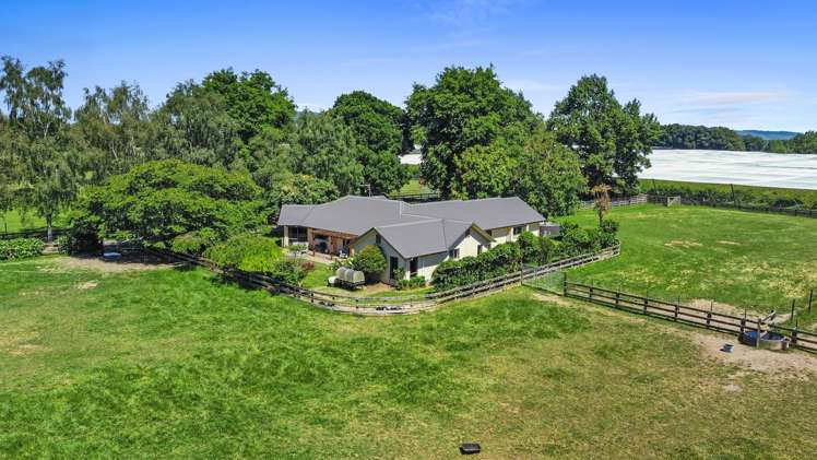 3714 Cambridge Road Leamington_12