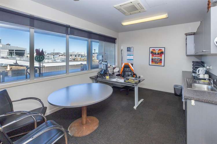 14 & 14A Manchester Place Te Rapa_13
