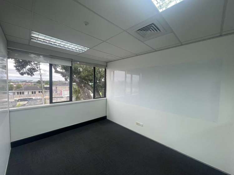 19 Byron Avenue Takapuna_6