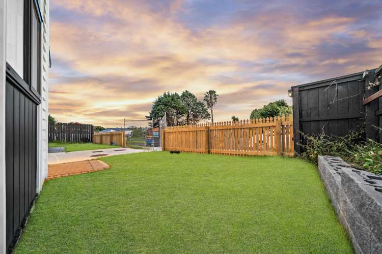 22A Miriam Corban Heights Henderson Heights_25