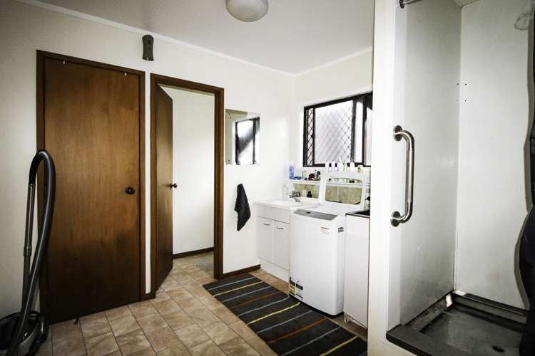 30 Orinda Close Botany Downs_9