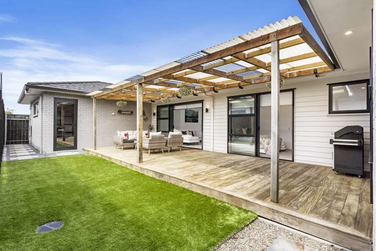 57 Angiangi Crescent Beachlands_16